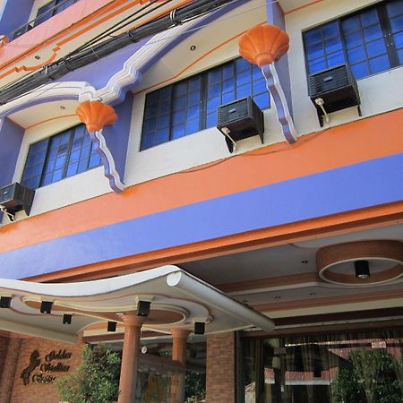 Golden Stallion Suites Кагаян де Оро Екстериор снимка
