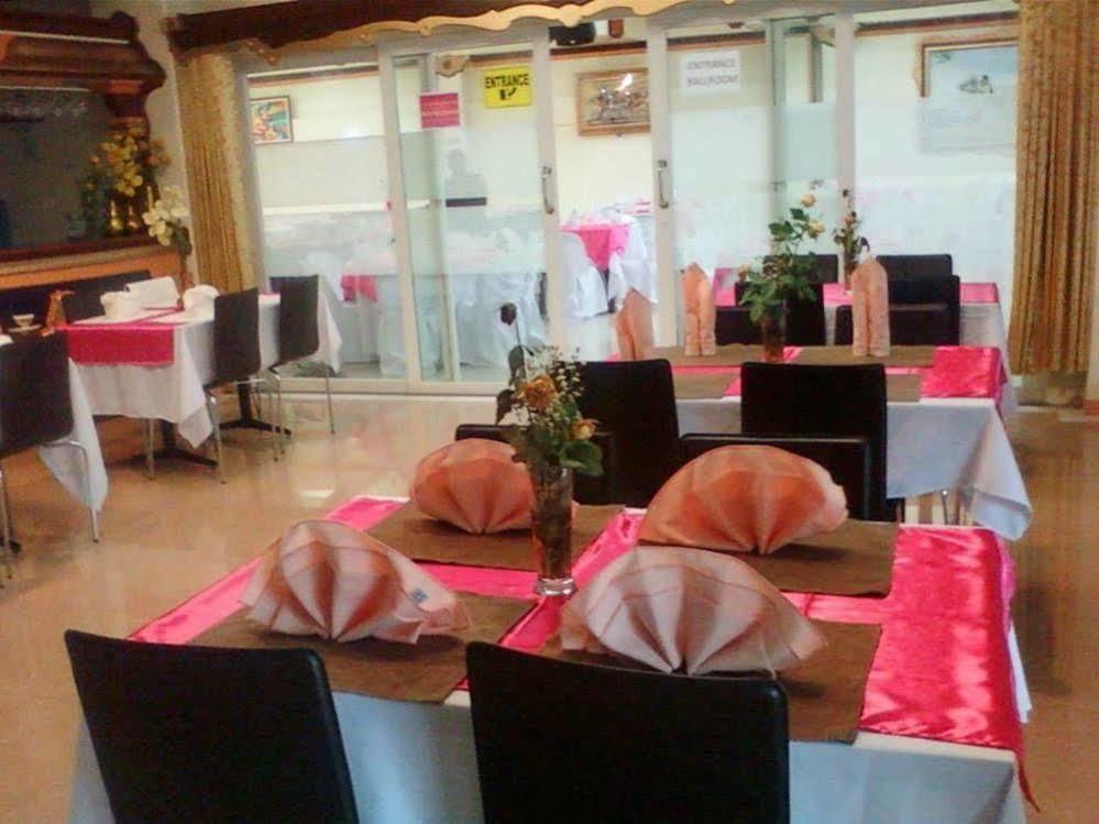 Golden Stallion Suites Кагаян де Оро Екстериор снимка