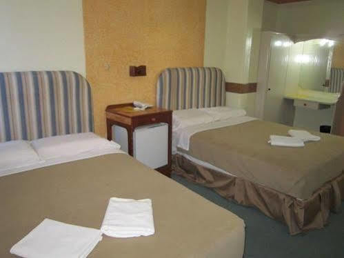 Golden Stallion Suites Кагаян де Оро Екстериор снимка
