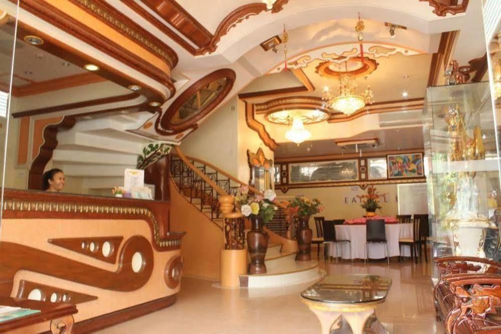 Golden Stallion Suites Кагаян де Оро Екстериор снимка